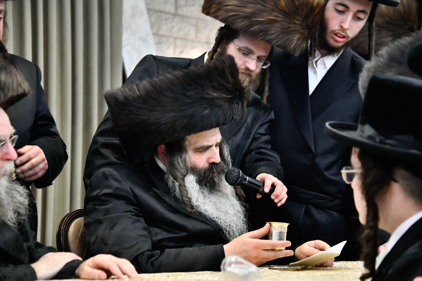 שמחת בית שאץ - אזמרה - זידטשויב- צאנז ירושלים- רמת שלמה