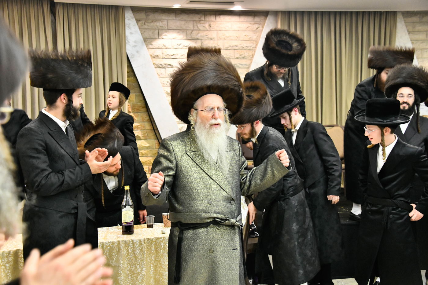 שמחת בית שאץ - אזמרה - זידטשויב- צאנז ירושלים- רמת שלמה