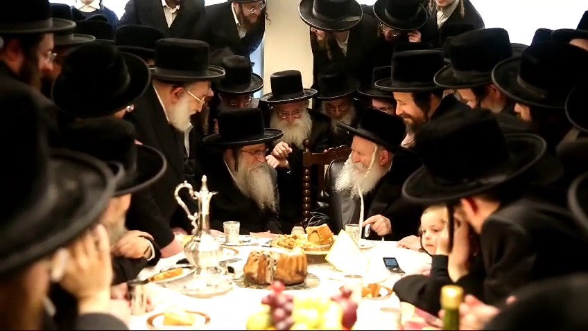 האדמו"ר מבאבוב בביקור אצל הגה"צ רבי אהרן שיף גאב"ד אנטווערפן