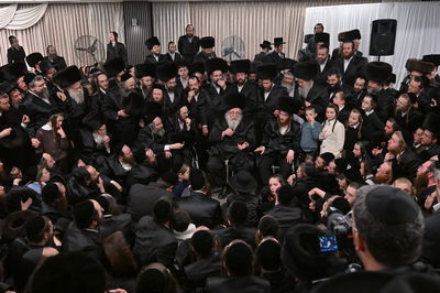 שמחת נישואי נכדת הגר"ש אלתר