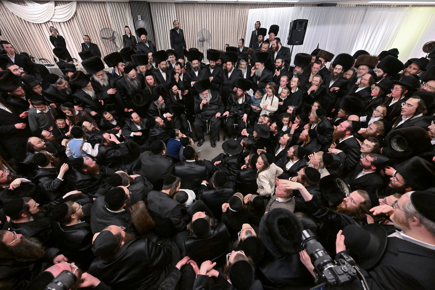 שמחת נישואי נכדת הגר"ש אלתר