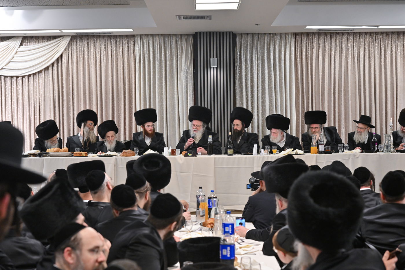 שמחת נישואי נכדת הגר"ש אלתר