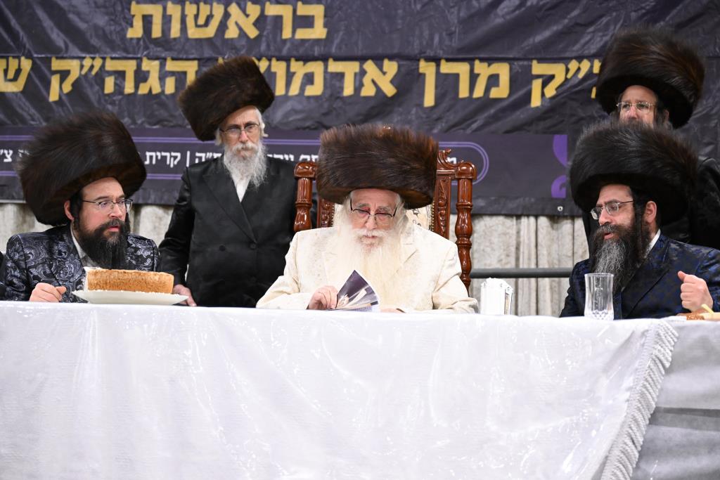 כינוס אלפי בחורי צאנז