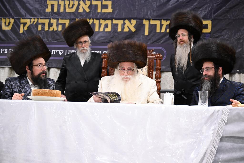 כינוס אלפי בחורי צאנז