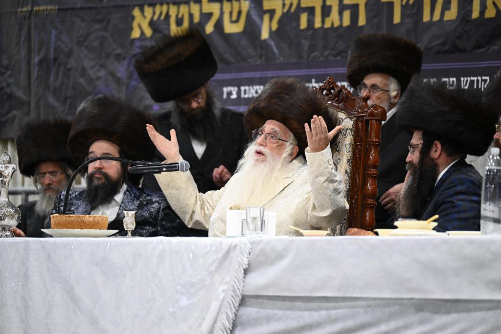 כינוס אלפי בחורי צאנז