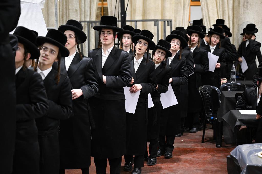 כינוס אלפי בחורי צאנז