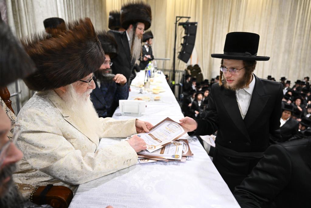 כינוס אלפי בחורי צאנז