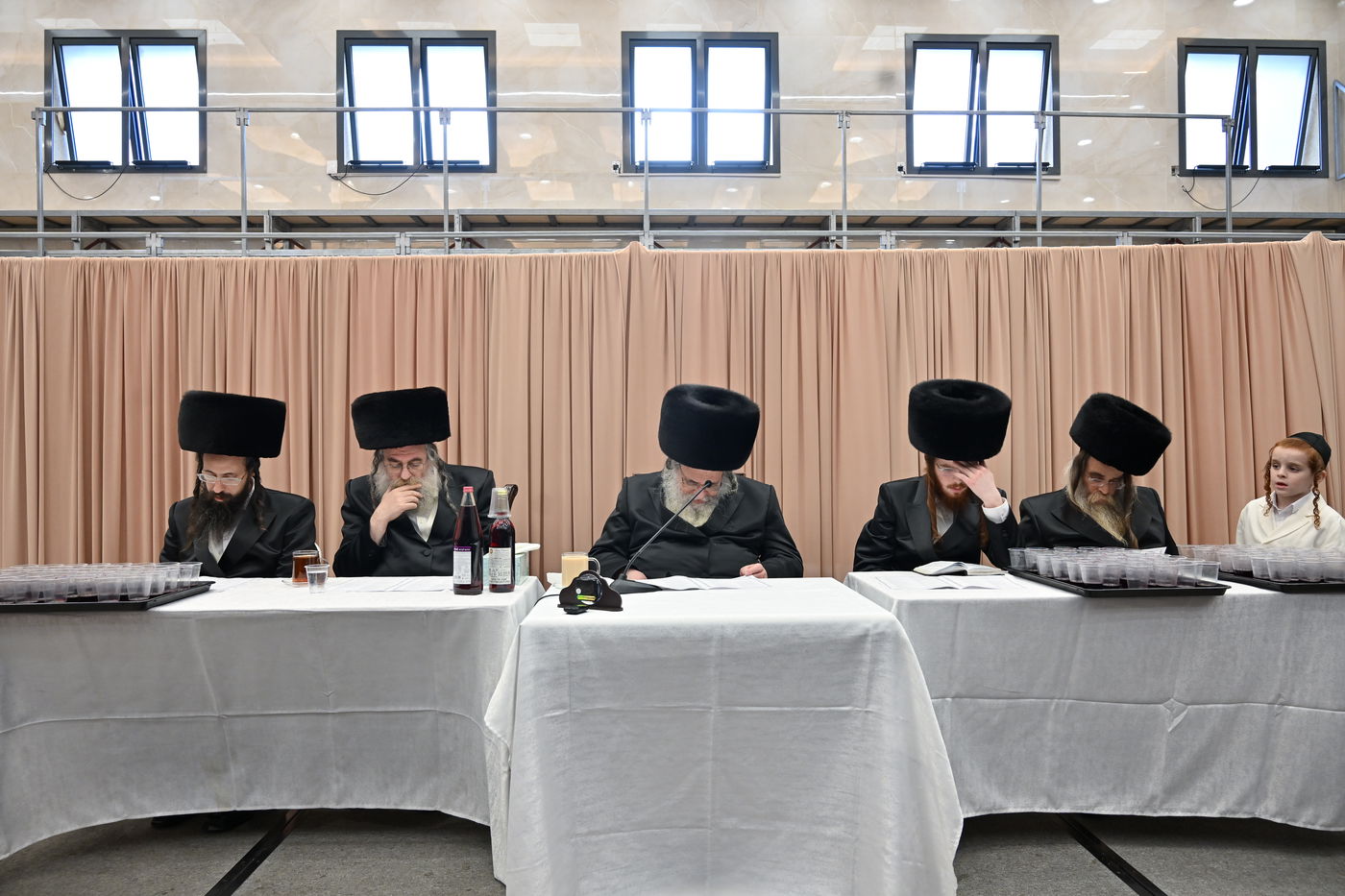 מעמד הקבלת פנים בנישואי נכדת הגר"ש אלתר