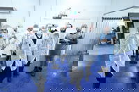 משגיחי בד"ץ חוג חתם סופר בהשגחה במפעלים