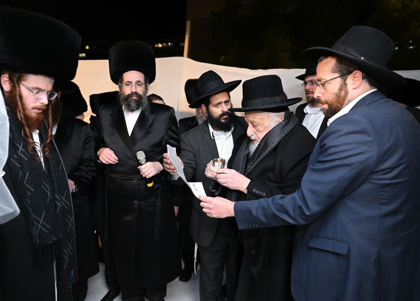 מעמד החופה לנכדת הגר"ש אלתר