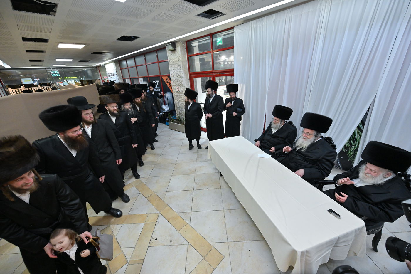 מעמד החופה לנכדת הגר"ש אלתר