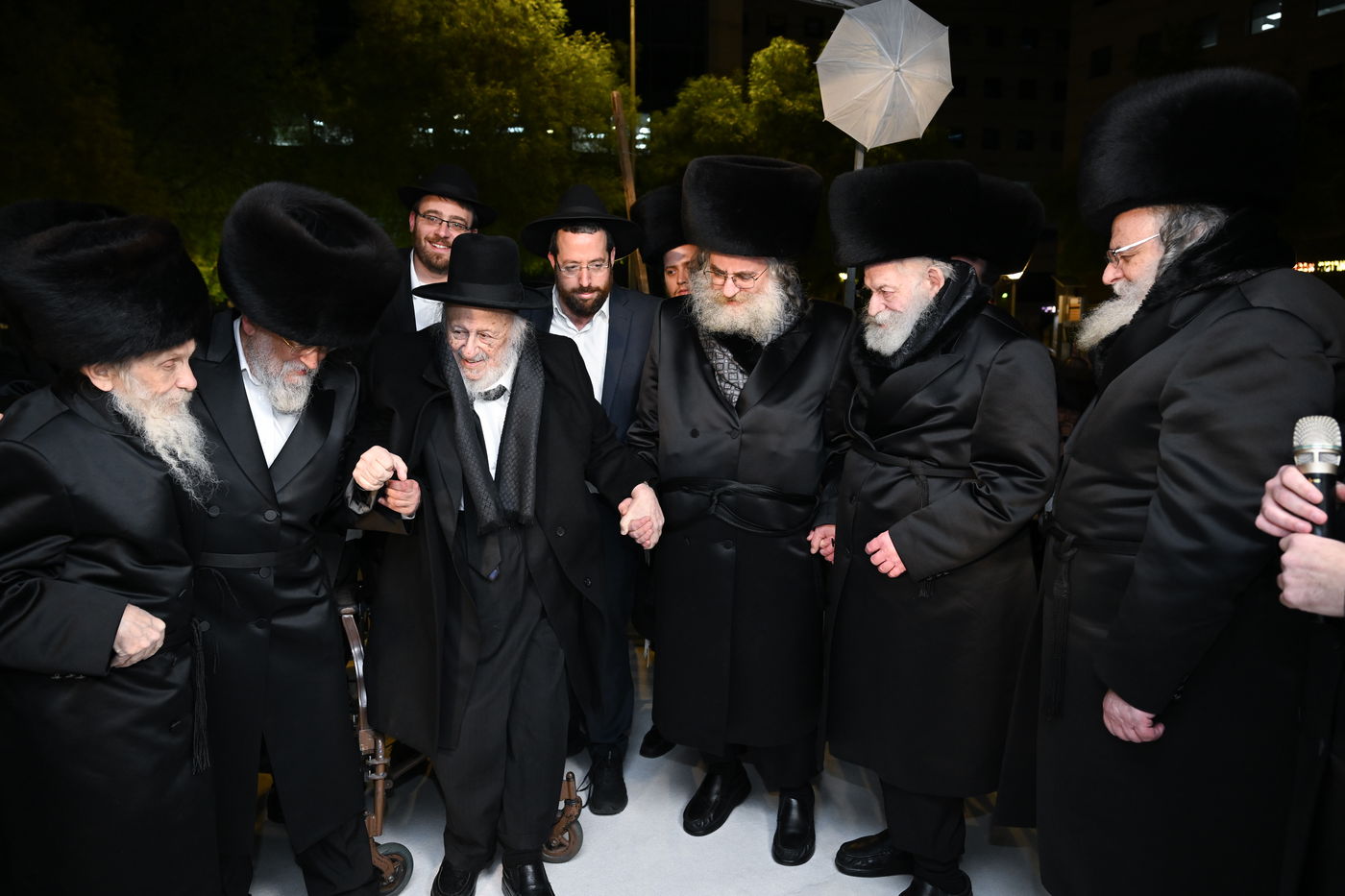 מעמד החופה לנכדת הגר"ש אלתר