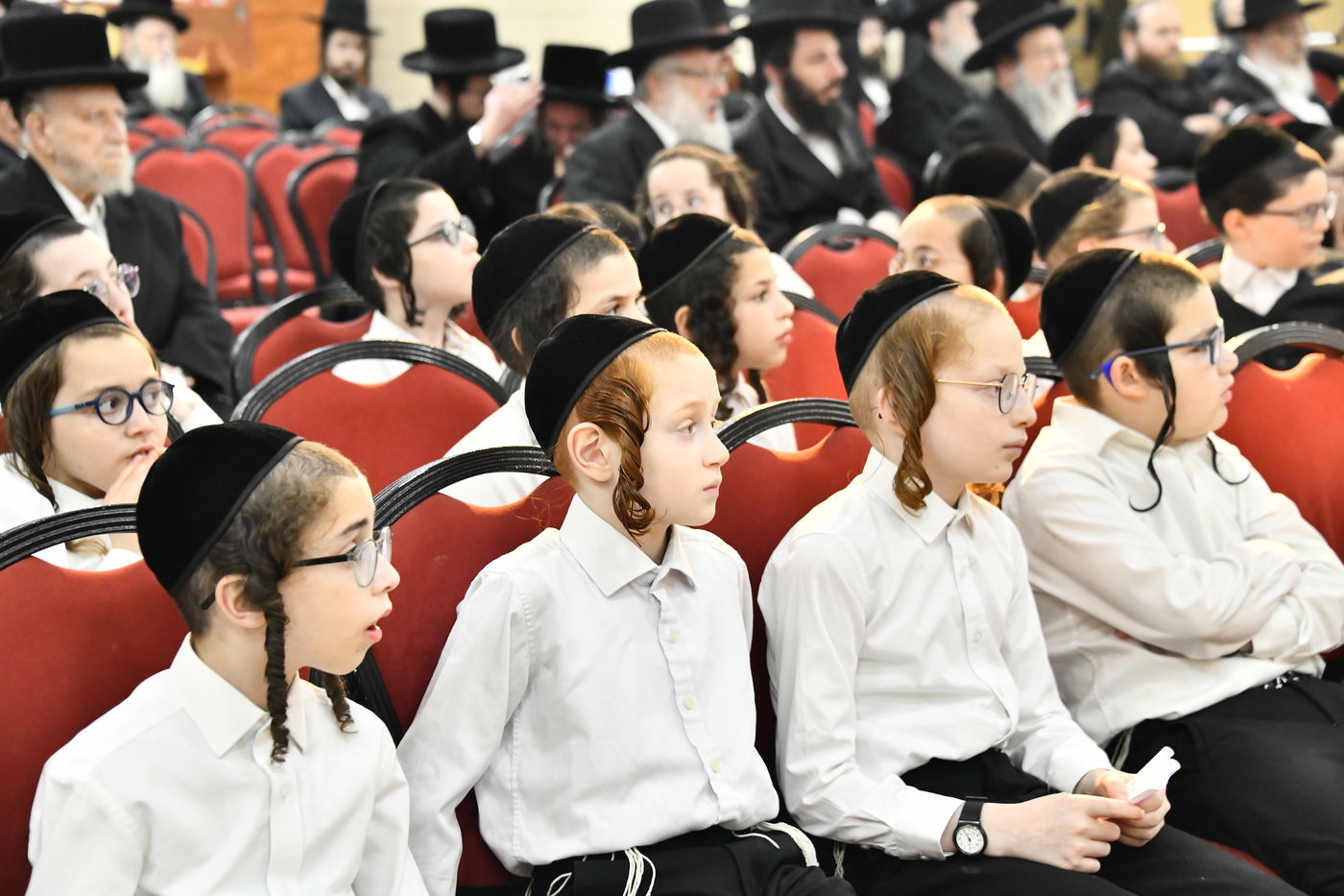 חלוקת פרסים בת"ת הבעש"ט בפ"ת