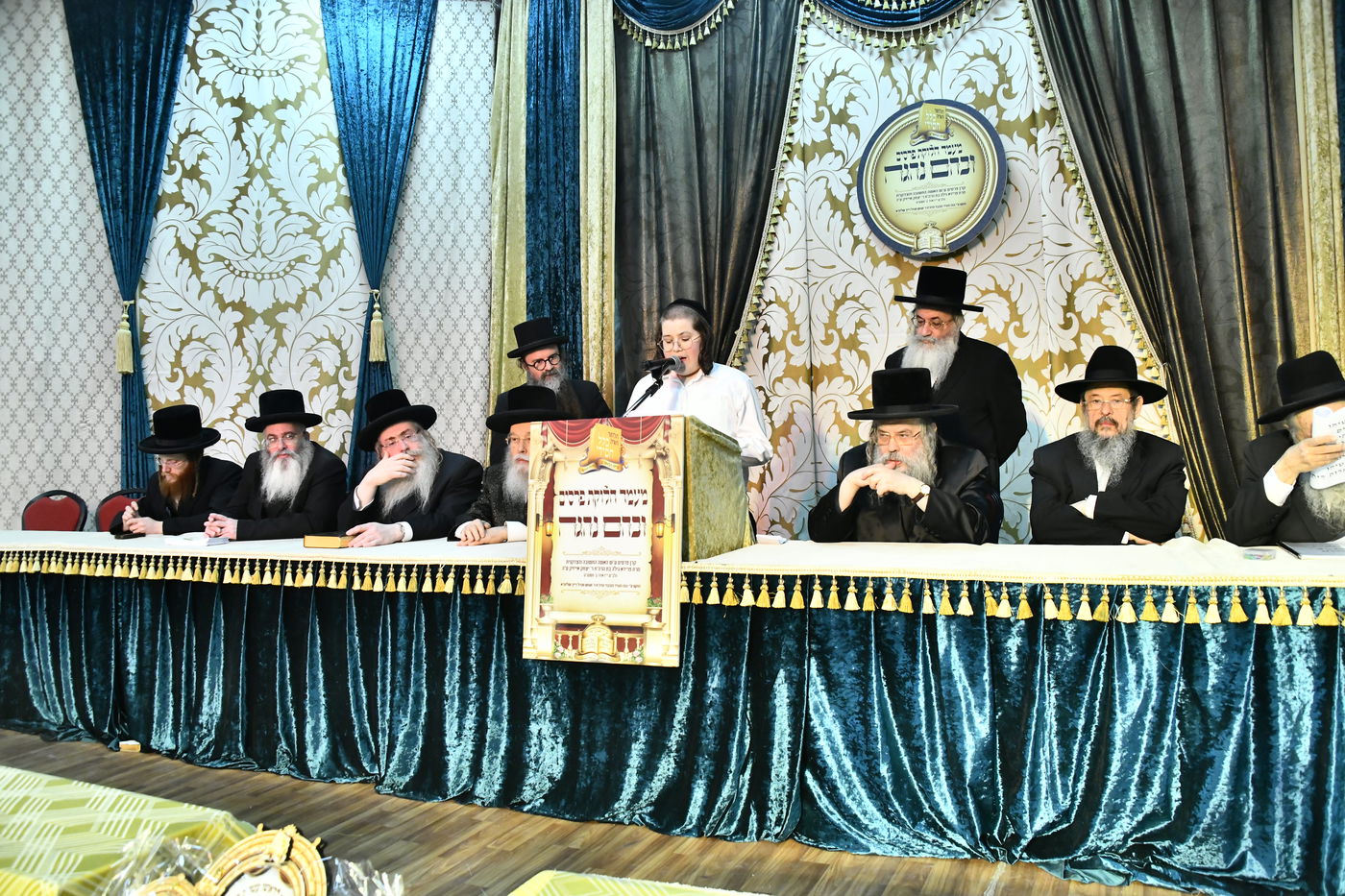 חלוקת פרסים בת"ת הבעש"ט בפ"ת