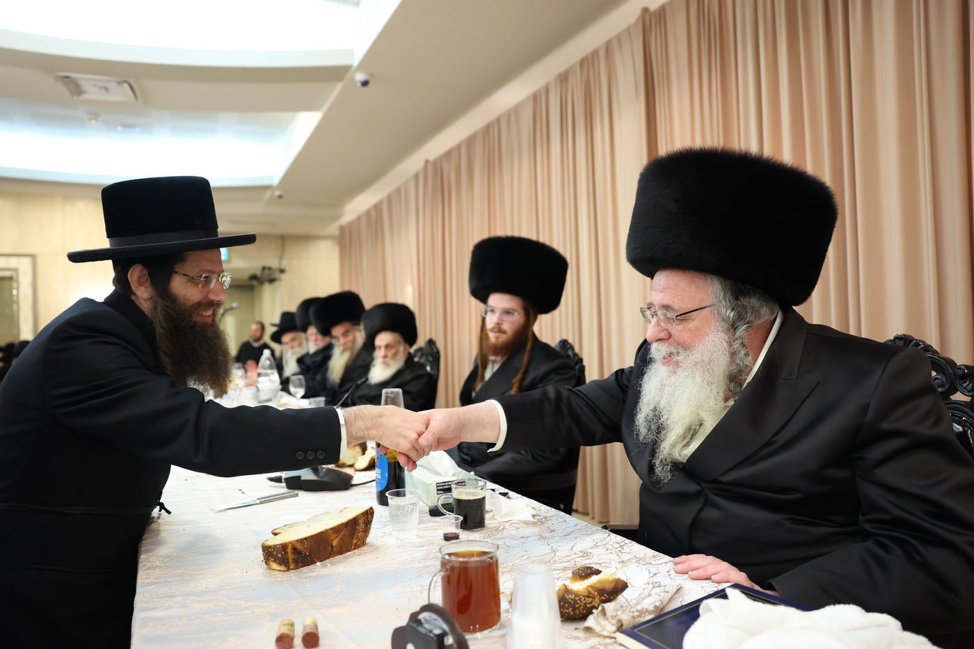 שמחת השבע ברכות המרכזית לרגל נישואי נכדת הגר"ש אלתר