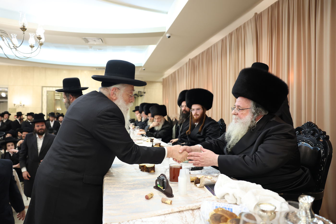 שמחת השבע ברכות המרכזית לרגל נישואי נכדת הגר"ש אלתר