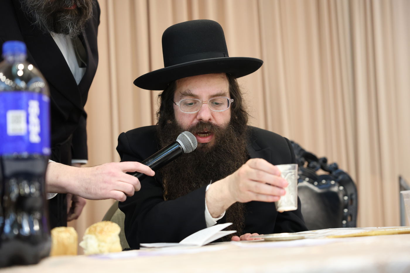 שמחת השבע ברכות המרכזית לרגל נישואי נכדת הגר"ש אלתר