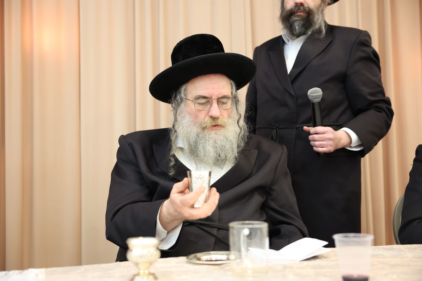 שמחת השבע ברכות המרכזית לרגל נישואי נכדת הגר"ש אלתר