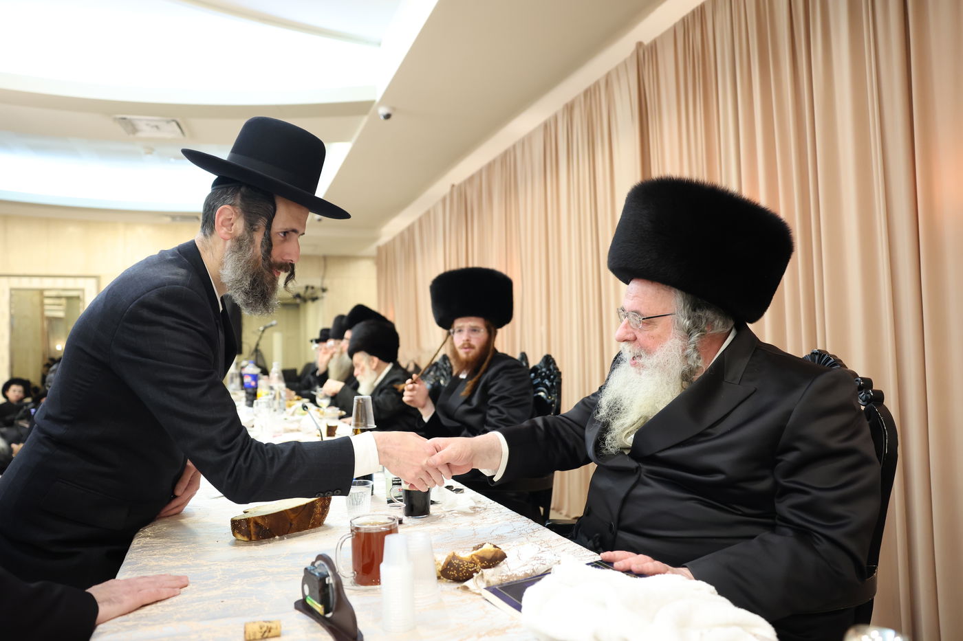 שמחת השבע ברכות המרכזית לרגל נישואי נכדת הגר"ש אלתר