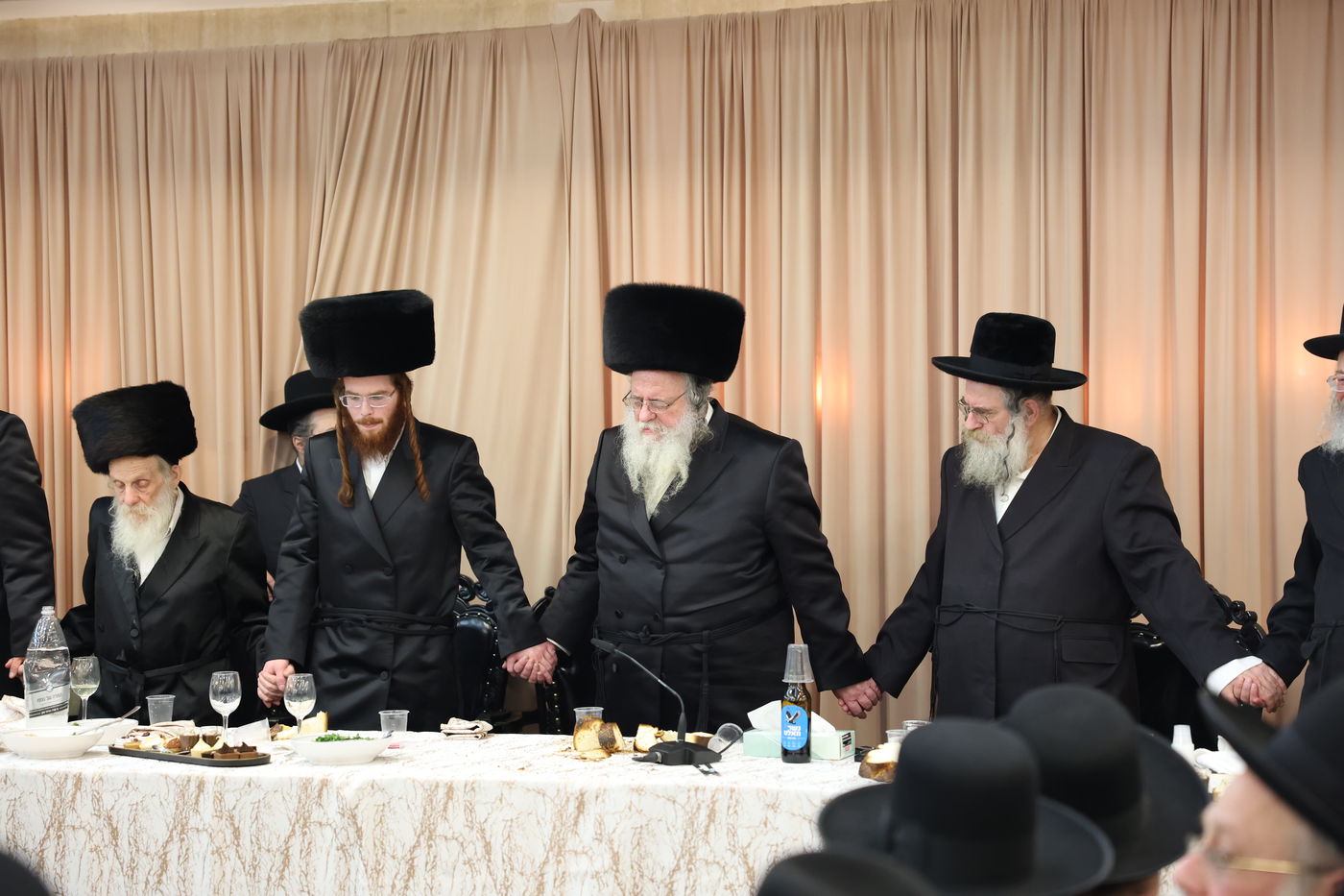 שמחת השבע ברכות המרכזית לרגל נישואי נכדת הגר"ש אלתר