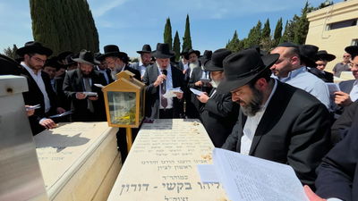 חמש שנים להסתלקותו: המונים בציון הראש"ל הרב אליהו בקשי דורון זצ"ל