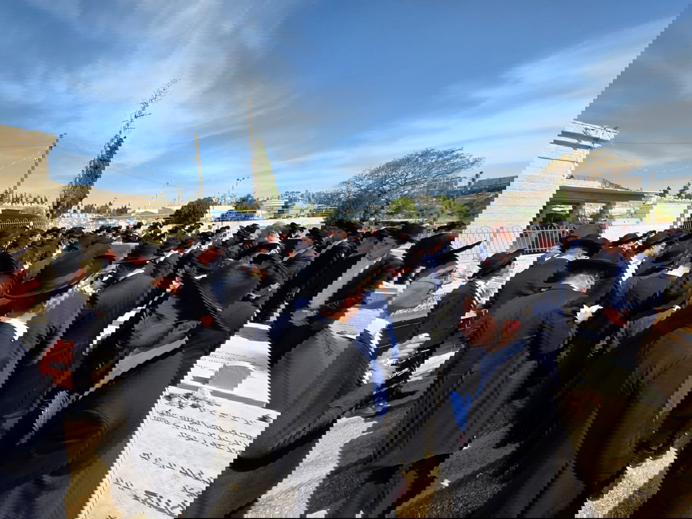 חמש שנים להסתלקותו: המונים בציון הראש"ל הרב אליהו בקשי דורון זצ"ל