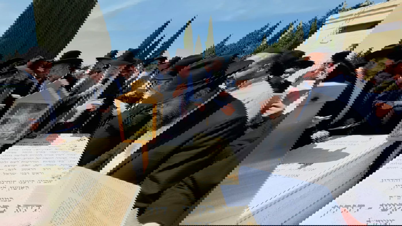 חמש שנים להסתלקותו: המונים בציון הראש"ל הרב אליהו בקשי דורון זצ"ל