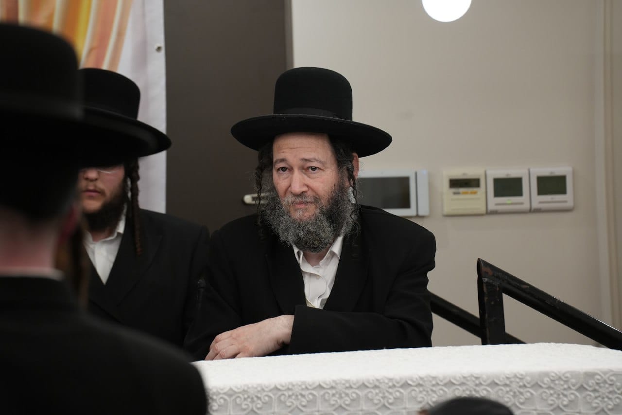 מבחן מזומנים בחצה"ק גור - בבית הגבאי ר' לייבי פזניצבסקי