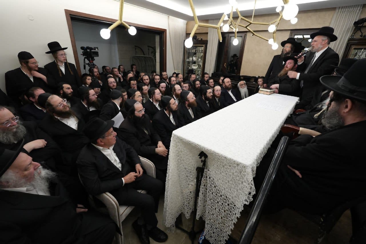 מבחן מזומנים בחצה"ק גור - בבית הגבאי ר' לייבי פזניצבסקי