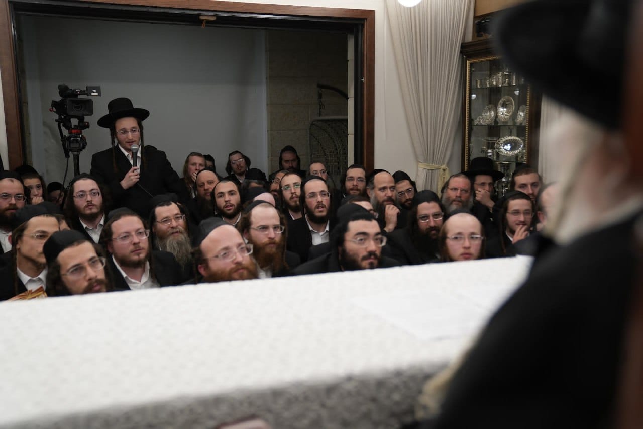 מבחן מזומנים בחצה"ק גור - בבית הגבאי ר' לייבי פזניצבסקי