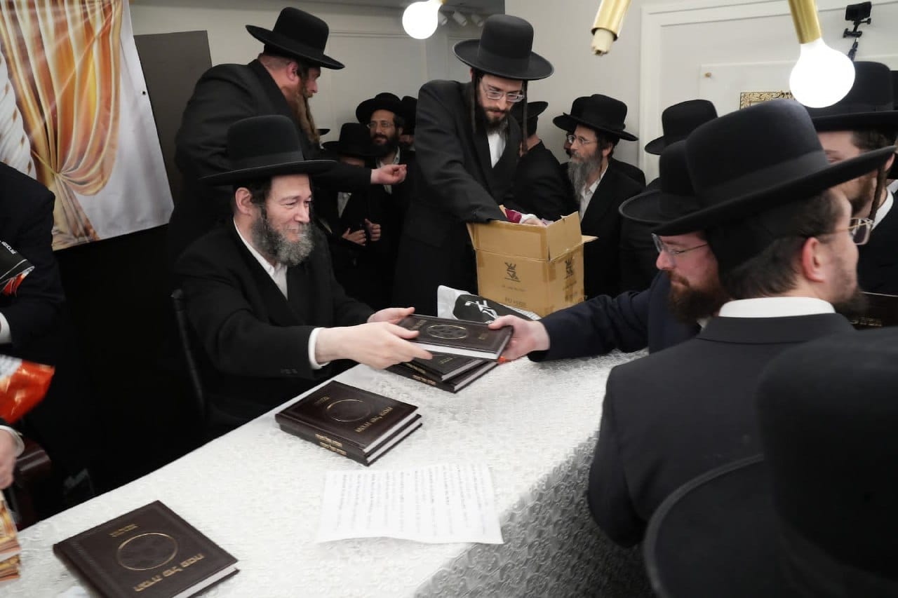 מבחן מזומנים בחצה"ק גור - בבית הגבאי ר' לייבי פזניצבסקי