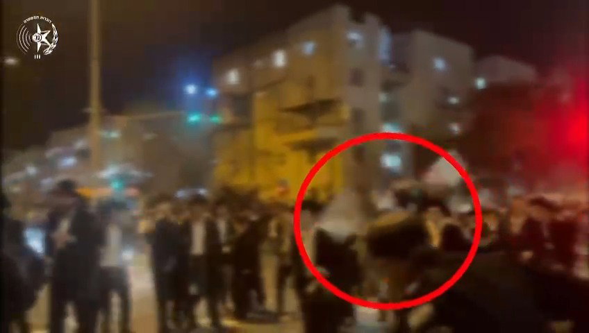 העימותים, הלילה