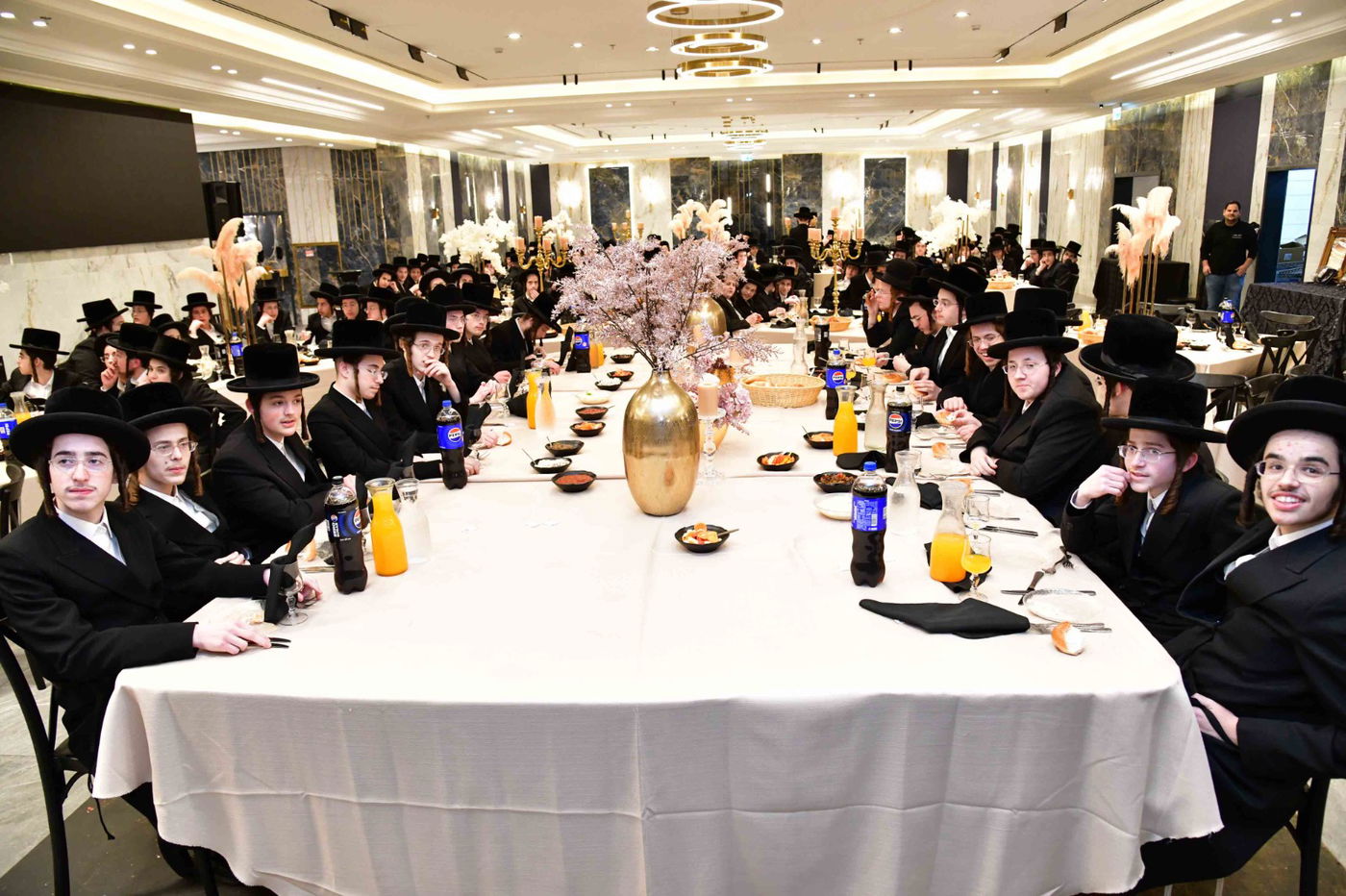 מעמד כבוד התורה בישיבת סערט ויז'ניץ