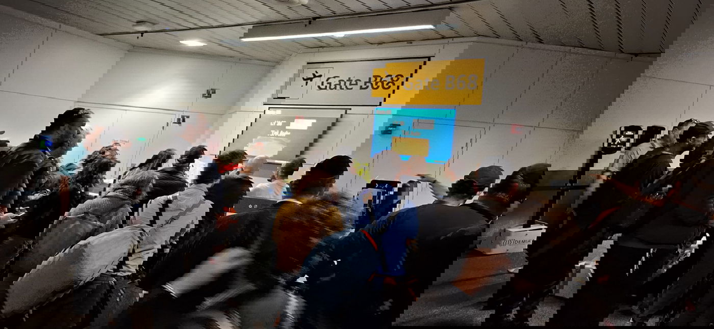 הנוסעים התקועים בנוארק הערב