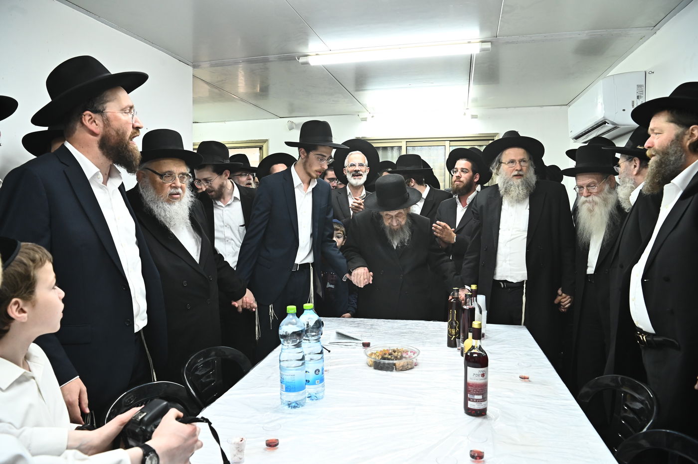 שמחת אירוסי נין הגאון רבי דב לנדו