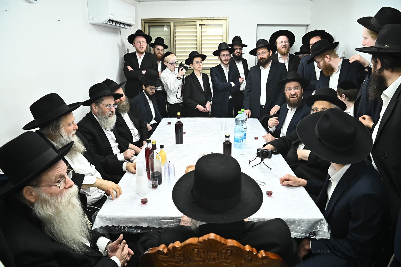 שמחת אירוסי נין הגאון רבי דב לנדו