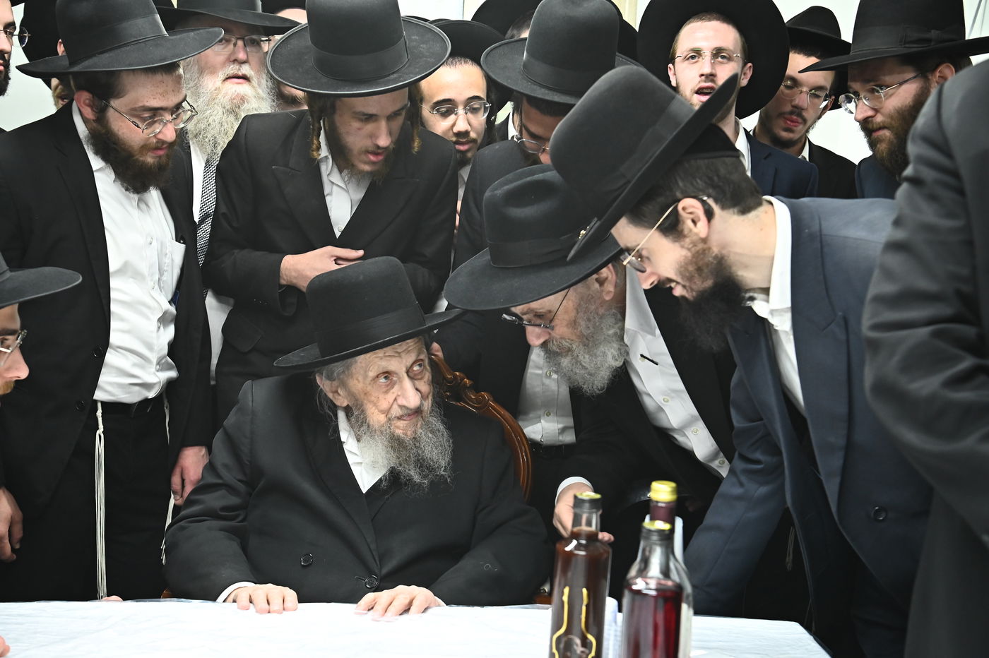 שמחת אירוסי נין הגאון רבי דב לנדו