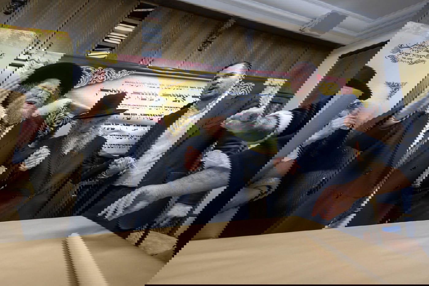 אפיית מצות עם הגר"ד סגל