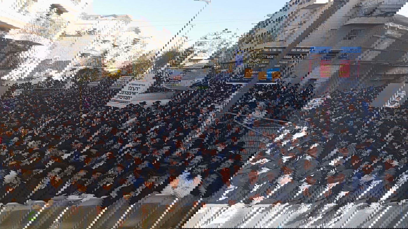 עצרת הרבבות בראשות גדולי ישראל