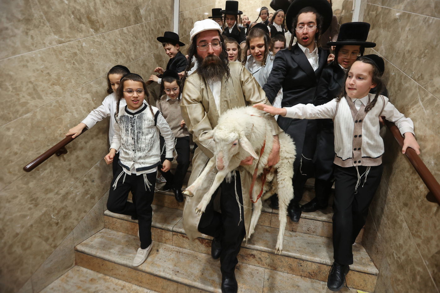 הרה"צ רבי אלימלך בידרמן שבת בבית שמש