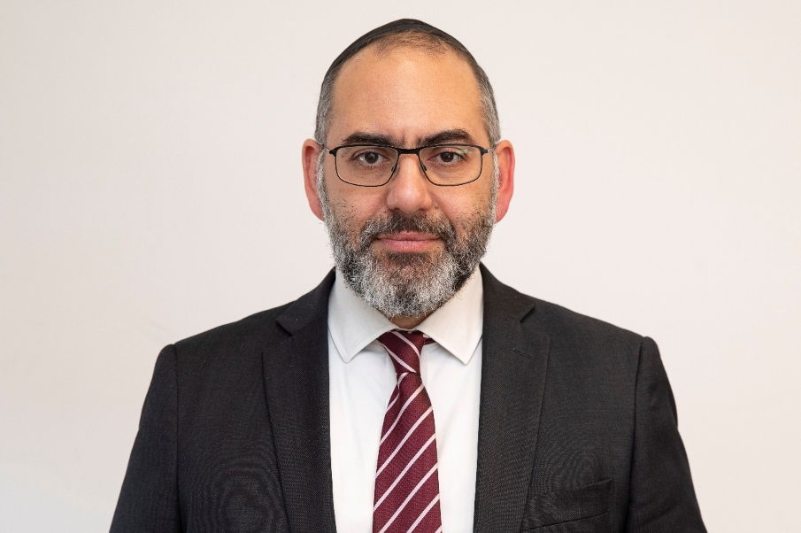 הרב ראובן בניאר