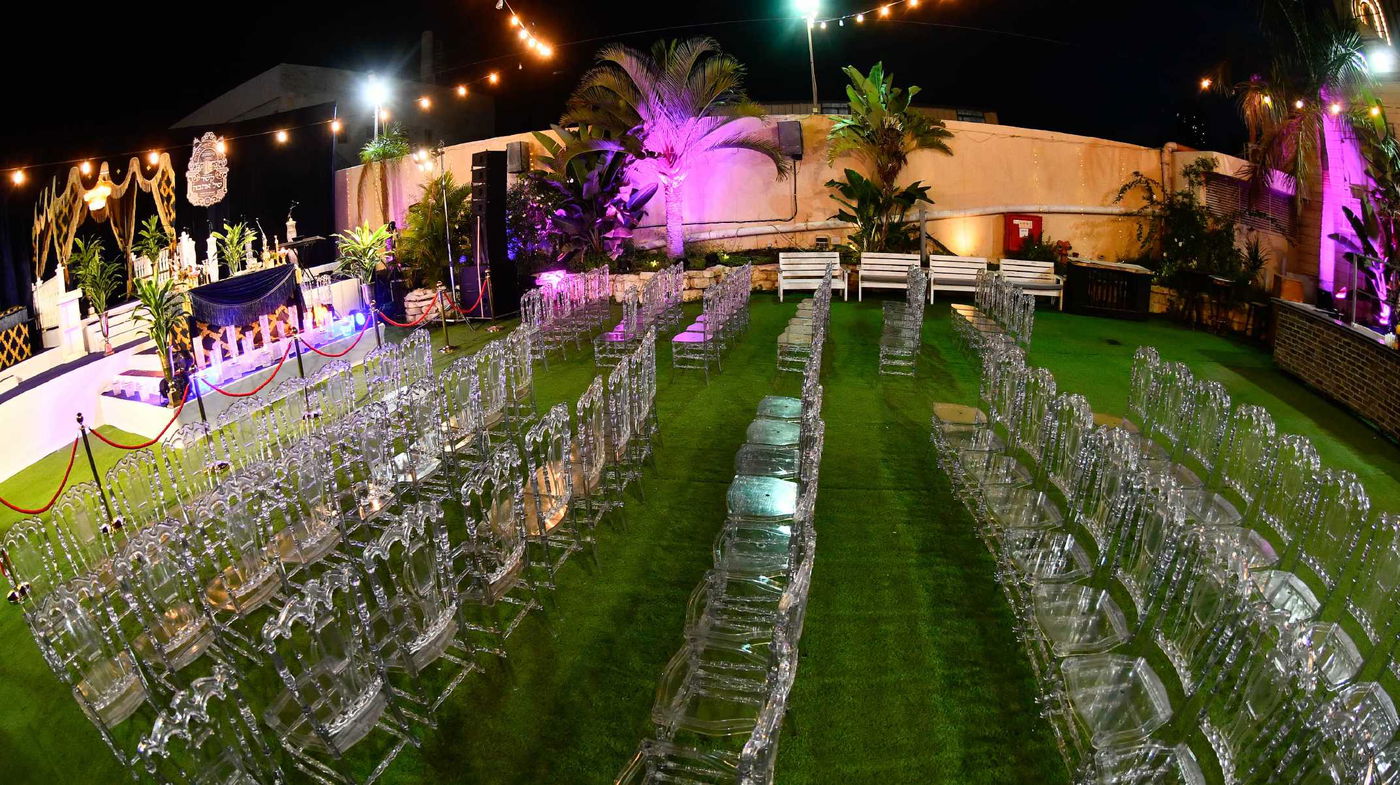 הכנסת ס"ת בחצה"ק ביטשקוב