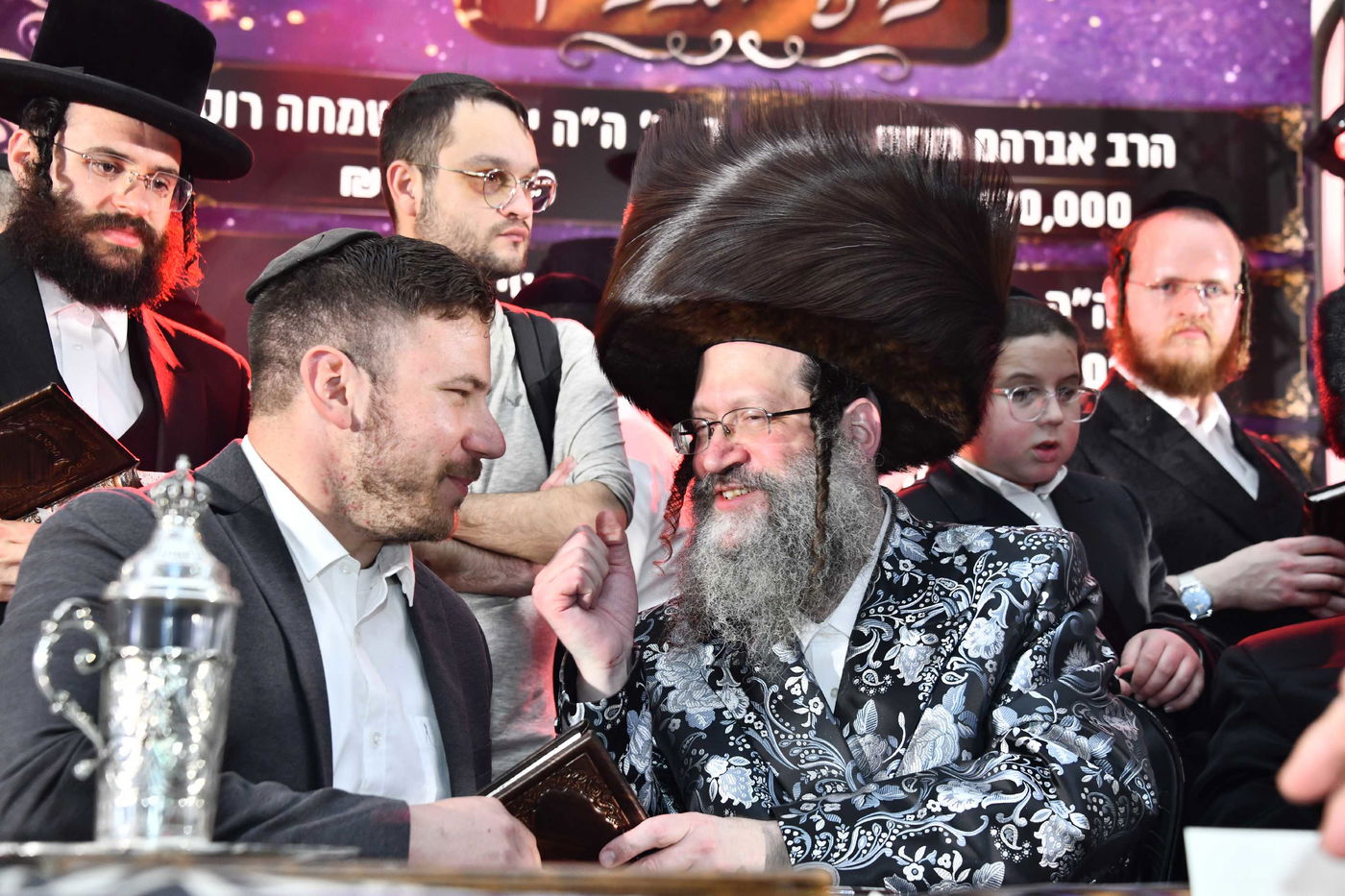 הכנסת ס"ת בחצה"ק ביטשקוב