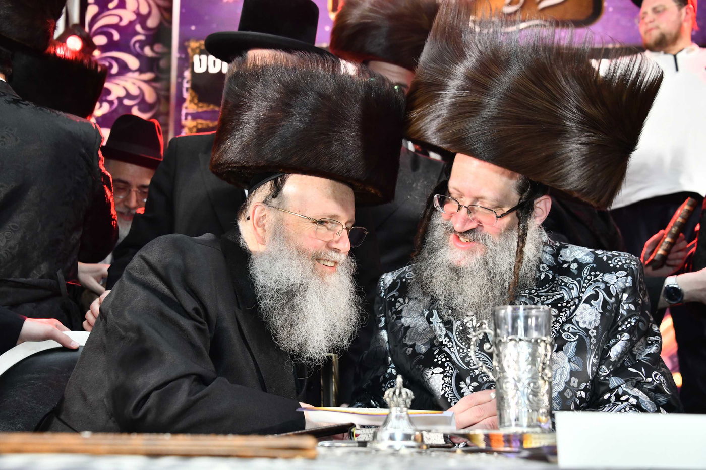 הכנסת ס"ת בחצה"ק ביטשקוב