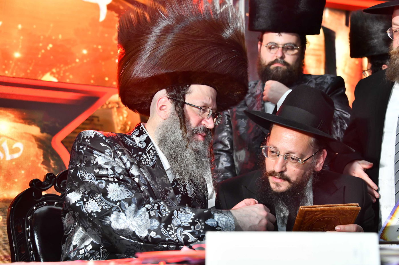 הכנסת ס"ת בחצה"ק ביטשקוב