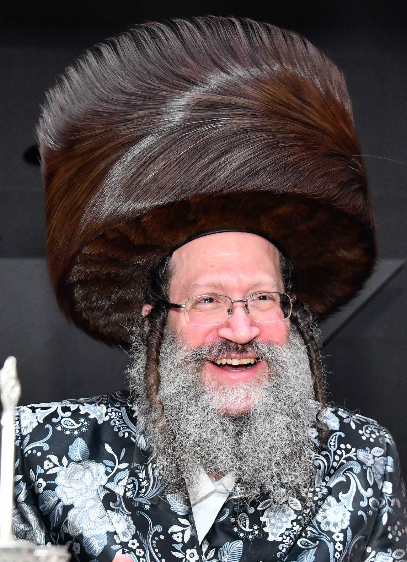 הכנסת ס"ת בחצה"ק ביטשקוב