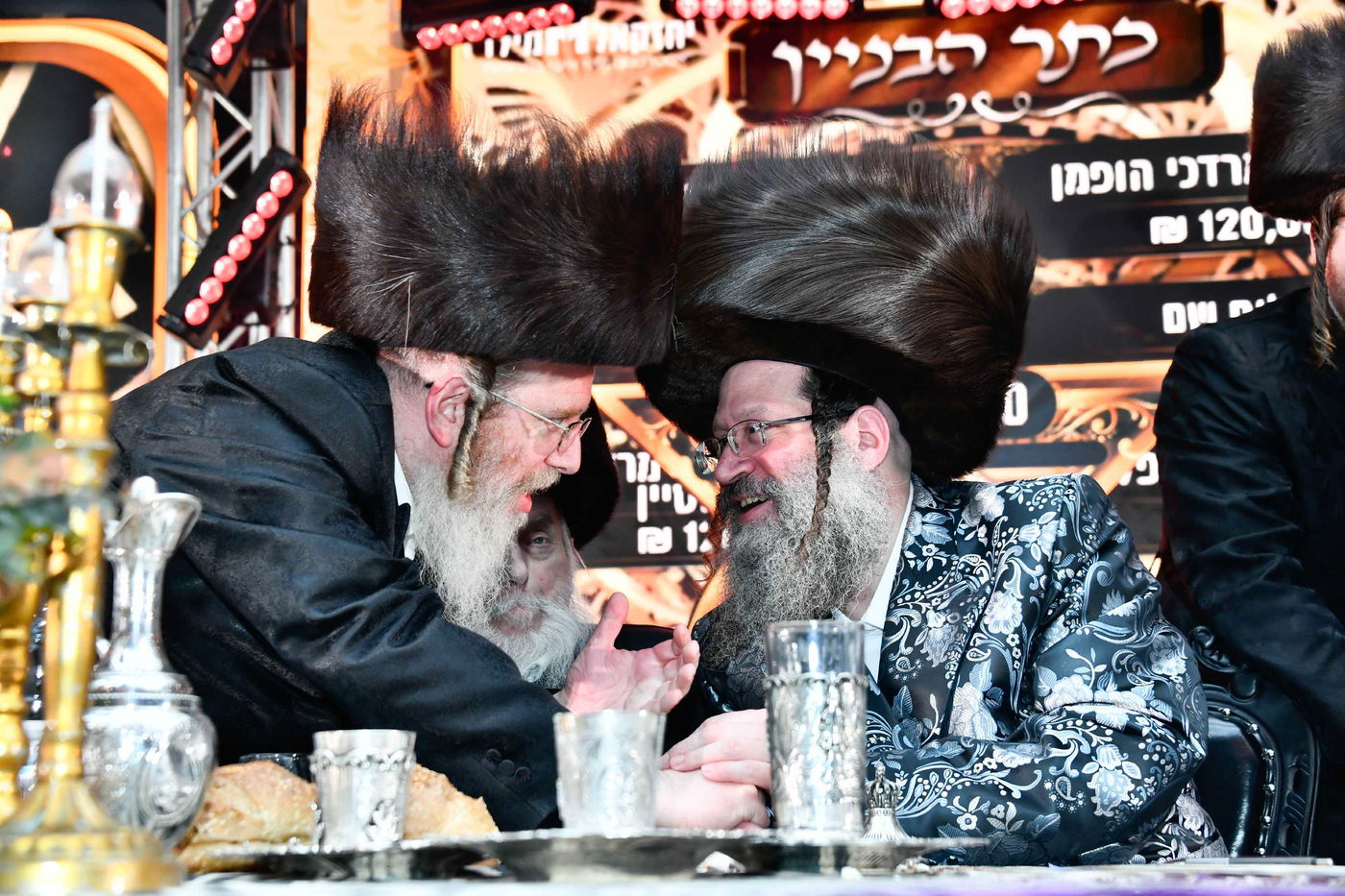 הכנסת ס"ת בחצה"ק ביטשקוב