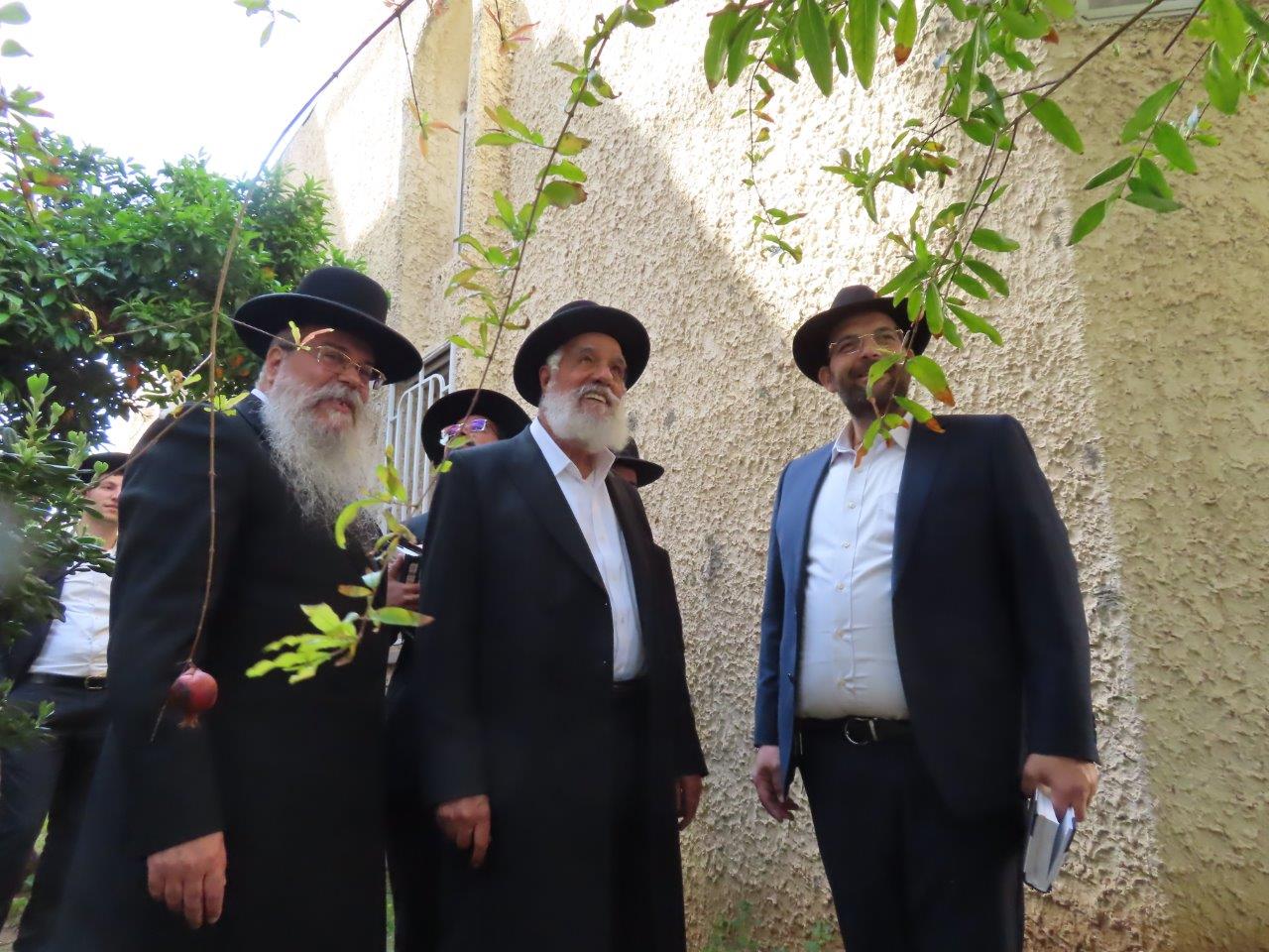 הגר"ש מחפוד בברכת האילנות