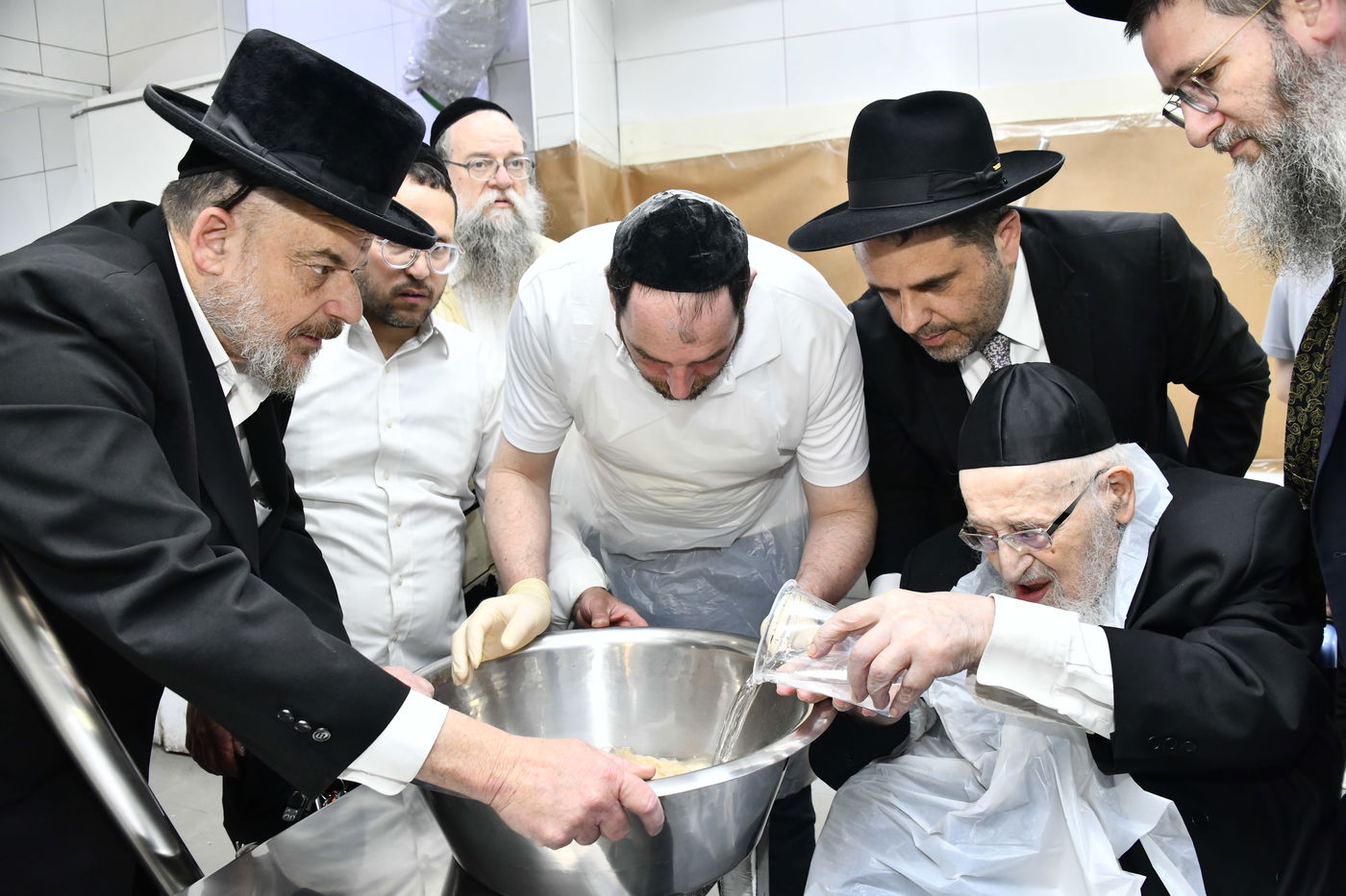 הגרמ"צ ברגמן באפיית מצות