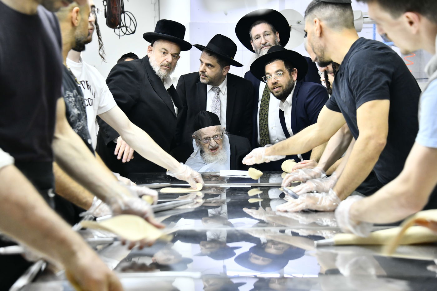 הגרמ"צ ברגמן באפיית מצות